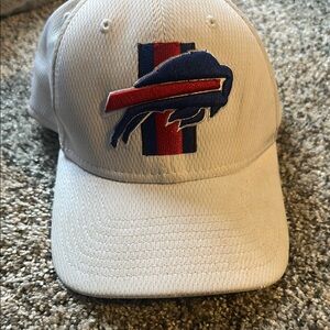 Buffalo Bills - White Cap with Buffalo Logo